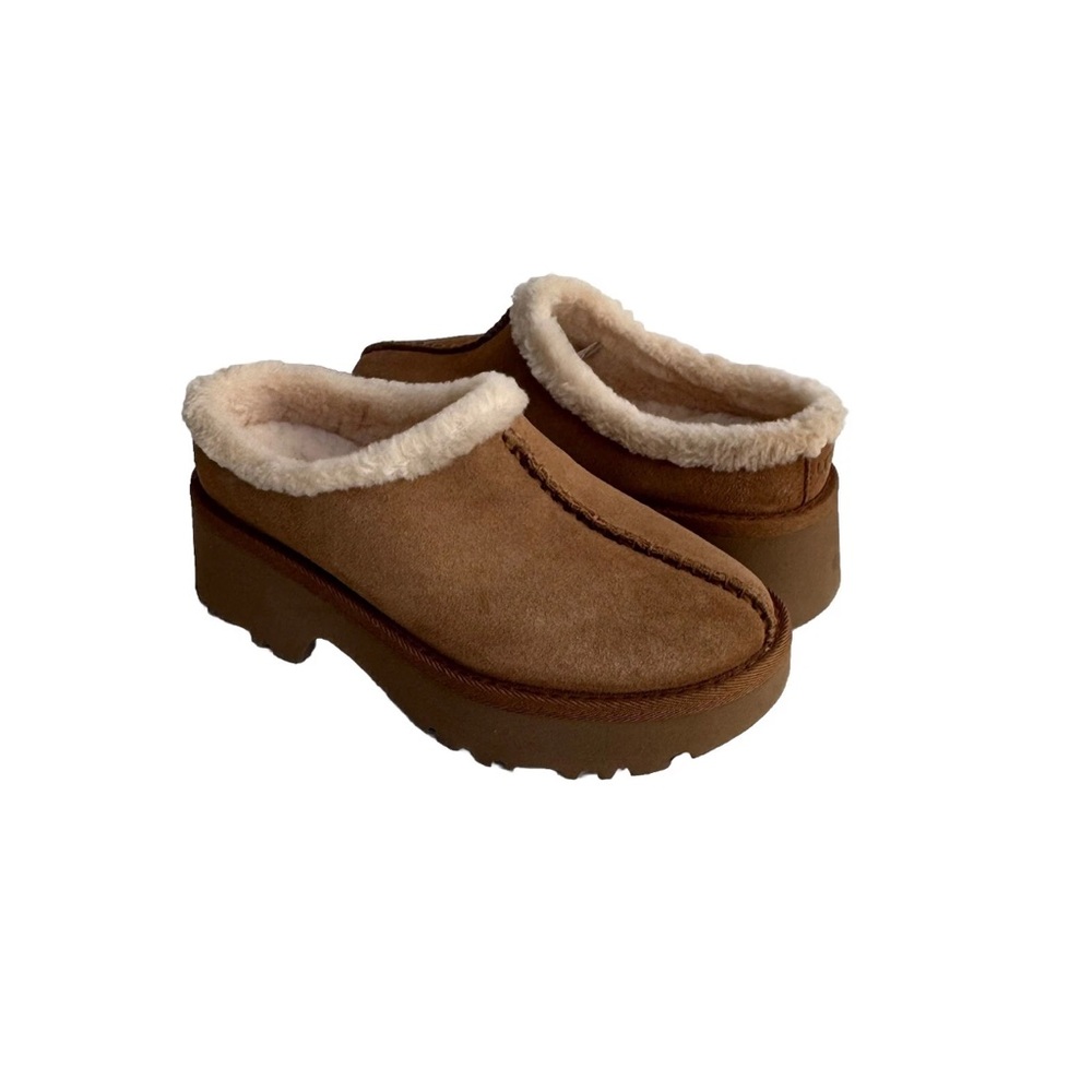 UGG NEW HEIGHTS COZY CLOG CHESTNUT SLIP ON PLATFORM SANDALS